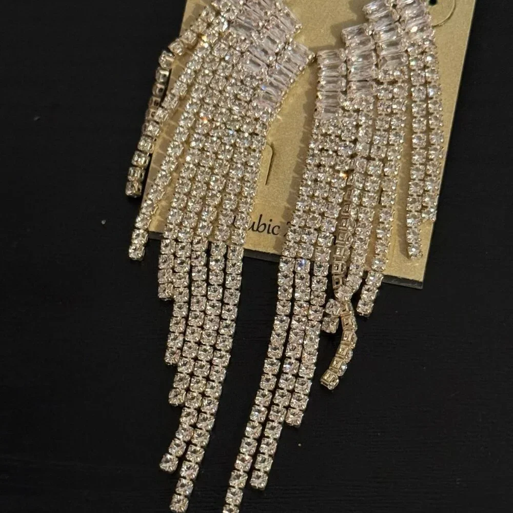 Francesca’s Rhinestones Dangle‎ Earrings